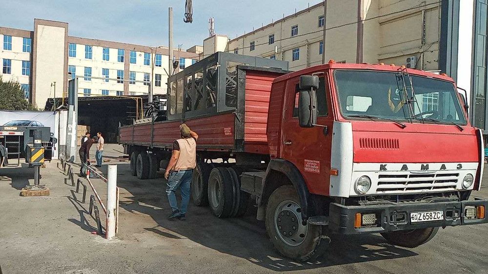 Шаланда. Грузоперевозки.