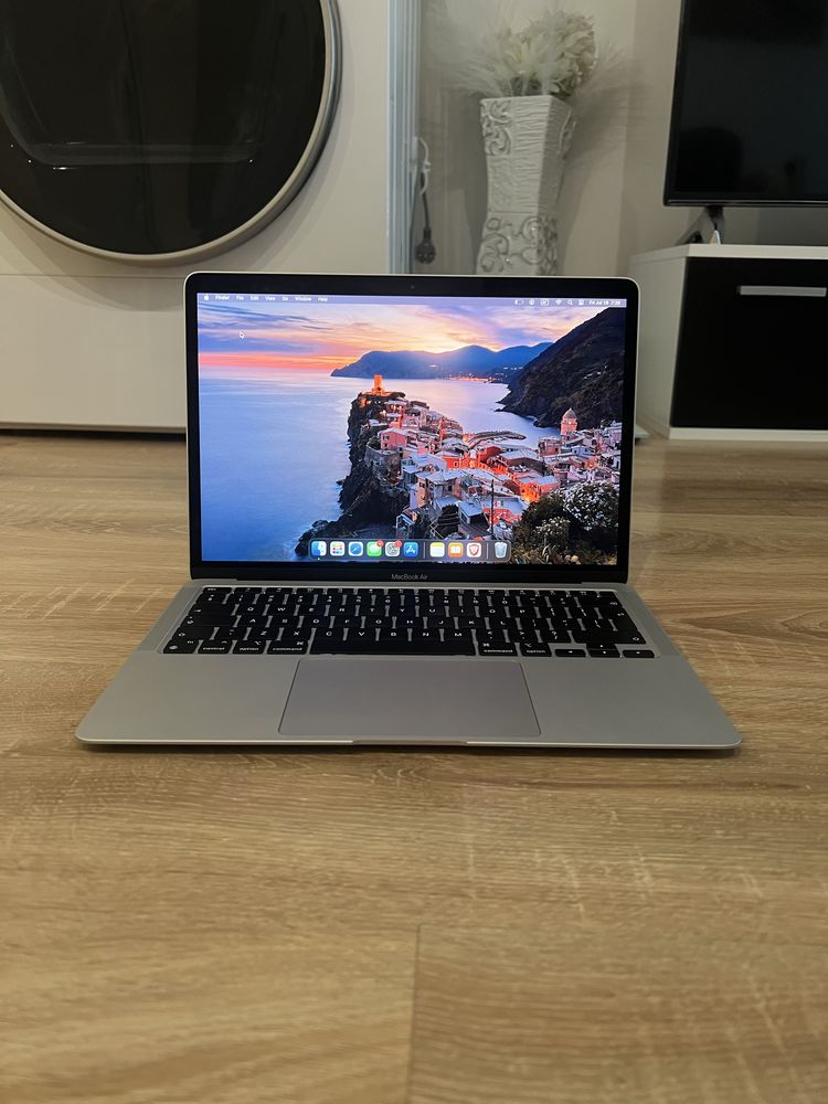 Macbook Air M1 13.3' ; 256GB + Apple Magic Mouse 3