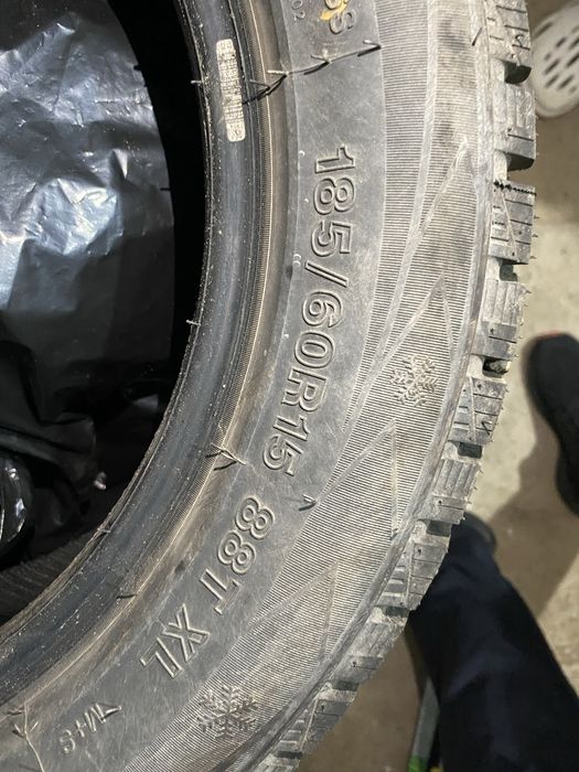 Шины зимние шипованные