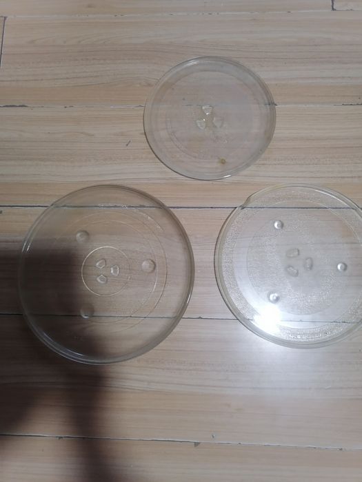 Продам тарелки для СВЧ печей и щампура на гриль.