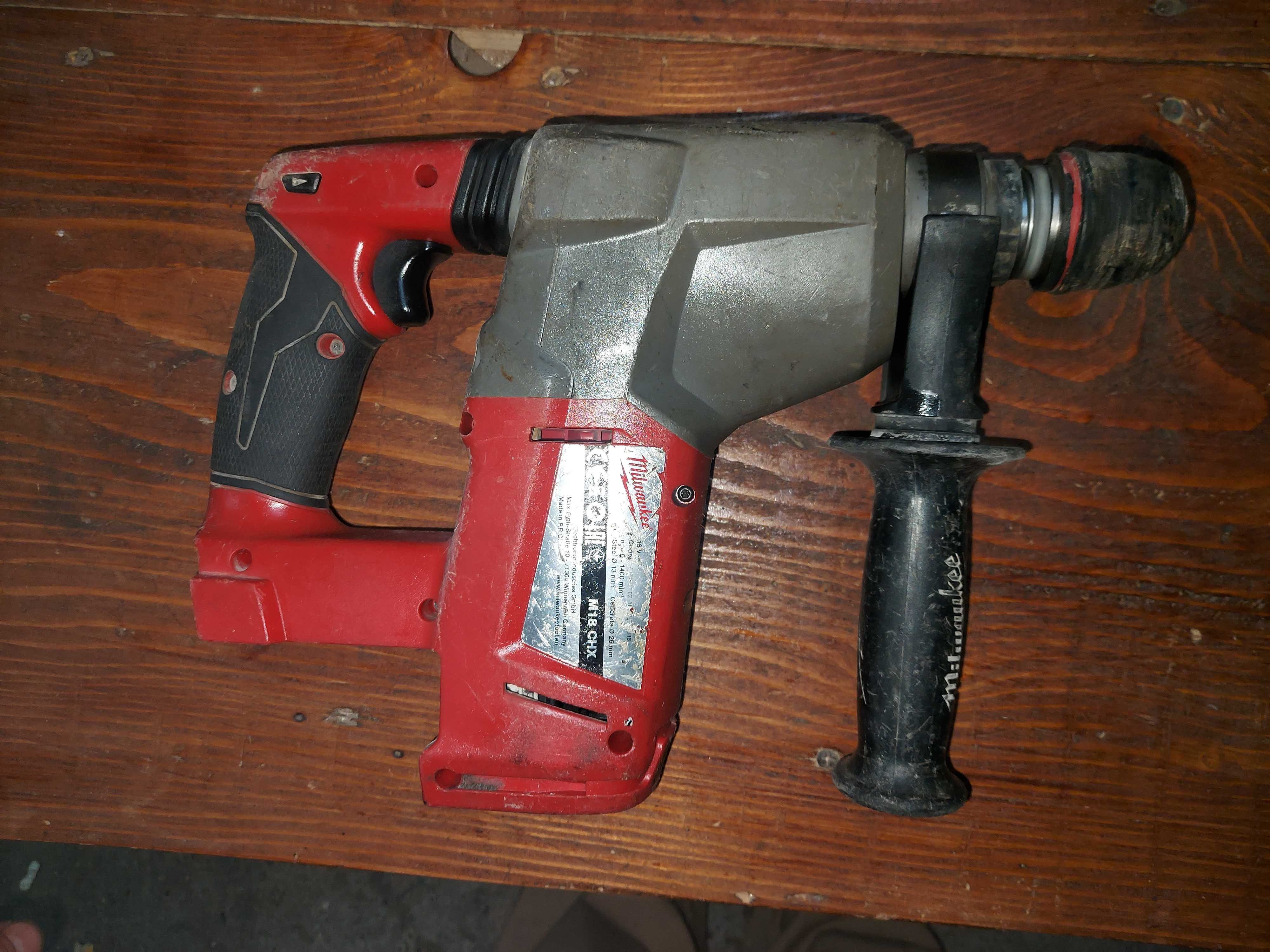 Rotopercutor MILWAUKEE M18 CHX