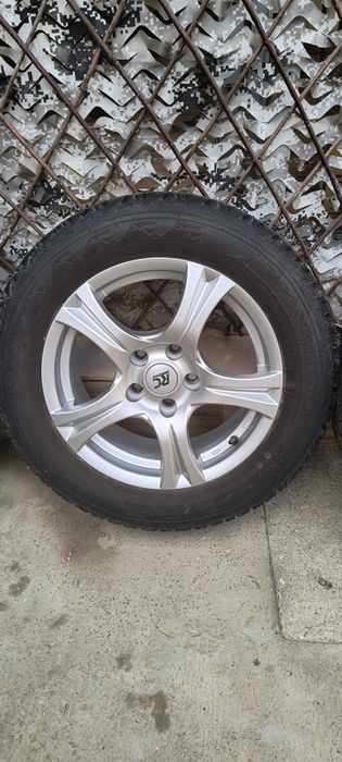 Jante aliaj 5x114,3 cu anvelope iarna 215/60/16 Qashqai Juke Duster