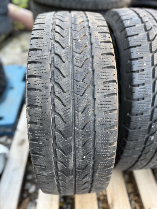 Зимни гуми 225/65R16C Goodyear dot 2023