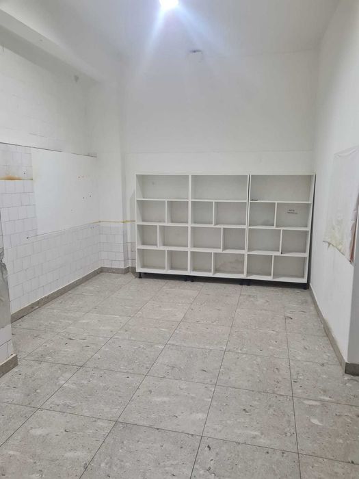 ÎNCHIRIEZ 2 spații comerciale!