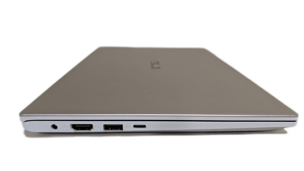 Asus VivoBook S13 13.3" 1920x1080 i5-8265U 8GB 256GB SSD НОВА БАТЕРИЯ