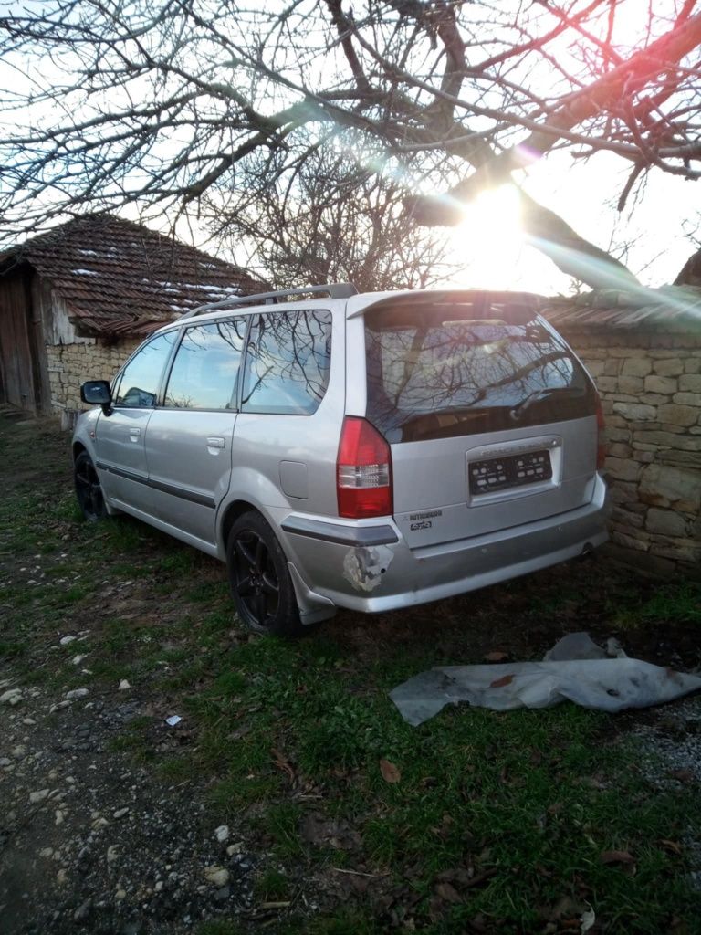 Продавам mitsubishi space wagon на части