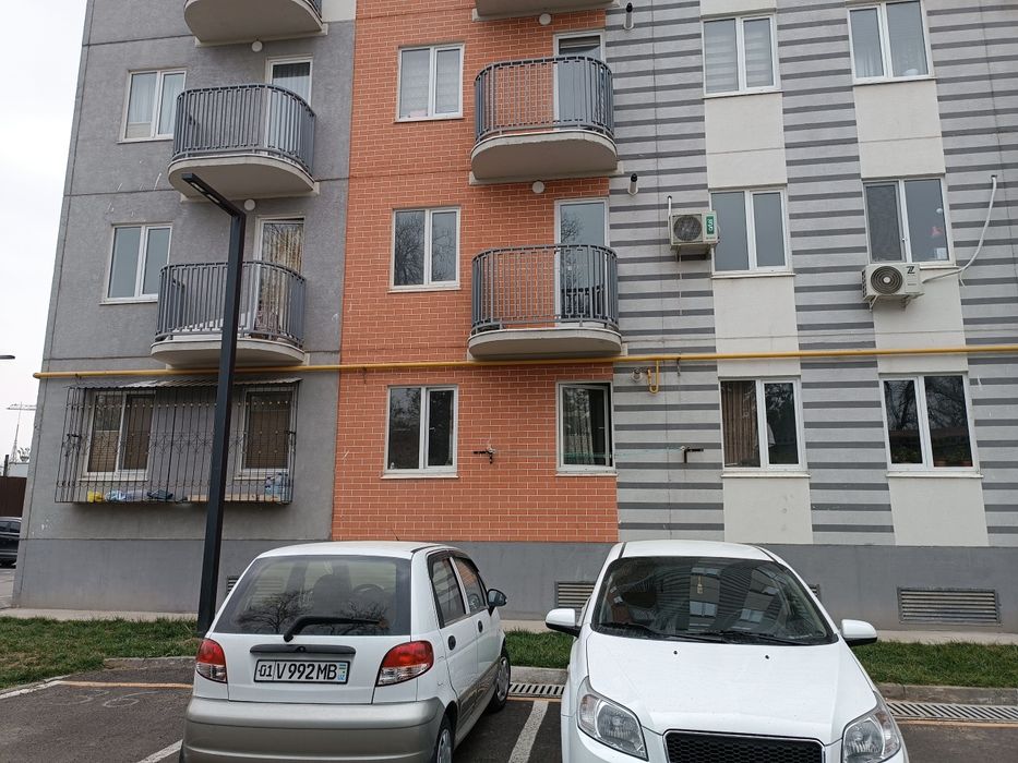 Срочно!!! Без маклера Продаю 2х ком. квар. СВОЯ квартира. Узимнинг уйи