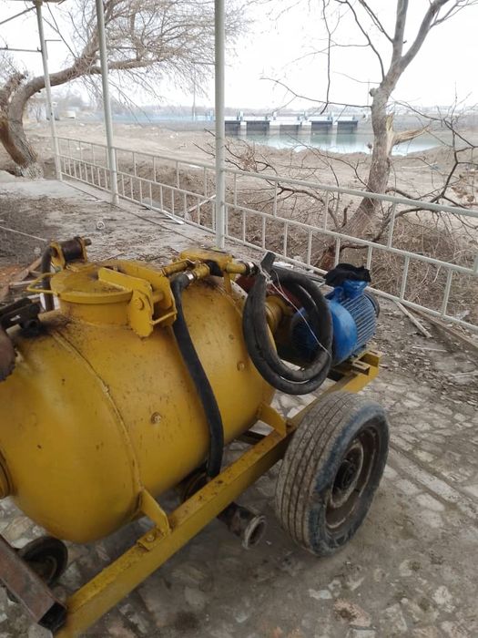 Полусухая стяжка аппарат Б/У сотилади