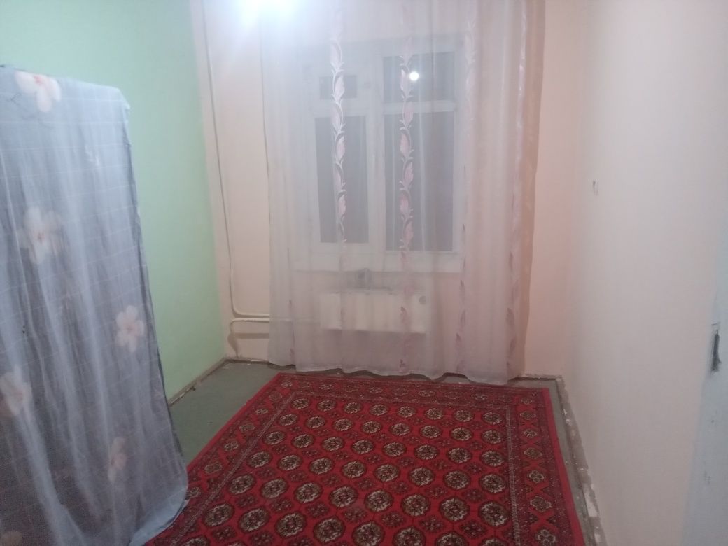 4 микрорайона 3 хонали квартира факат оилалиларга ижарага берилади