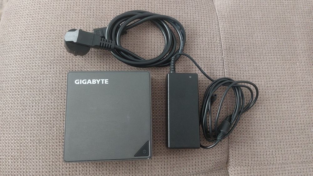 Mini PC Gigabyte Bri5-8250 i5 8th gen