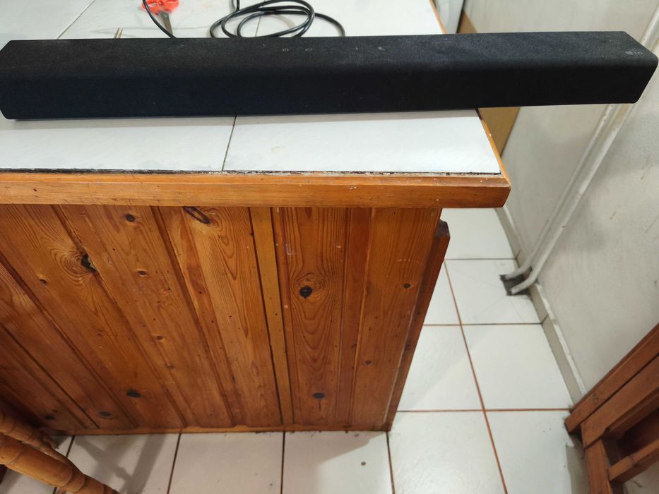 Висококачествена звукова система с вуфер LG