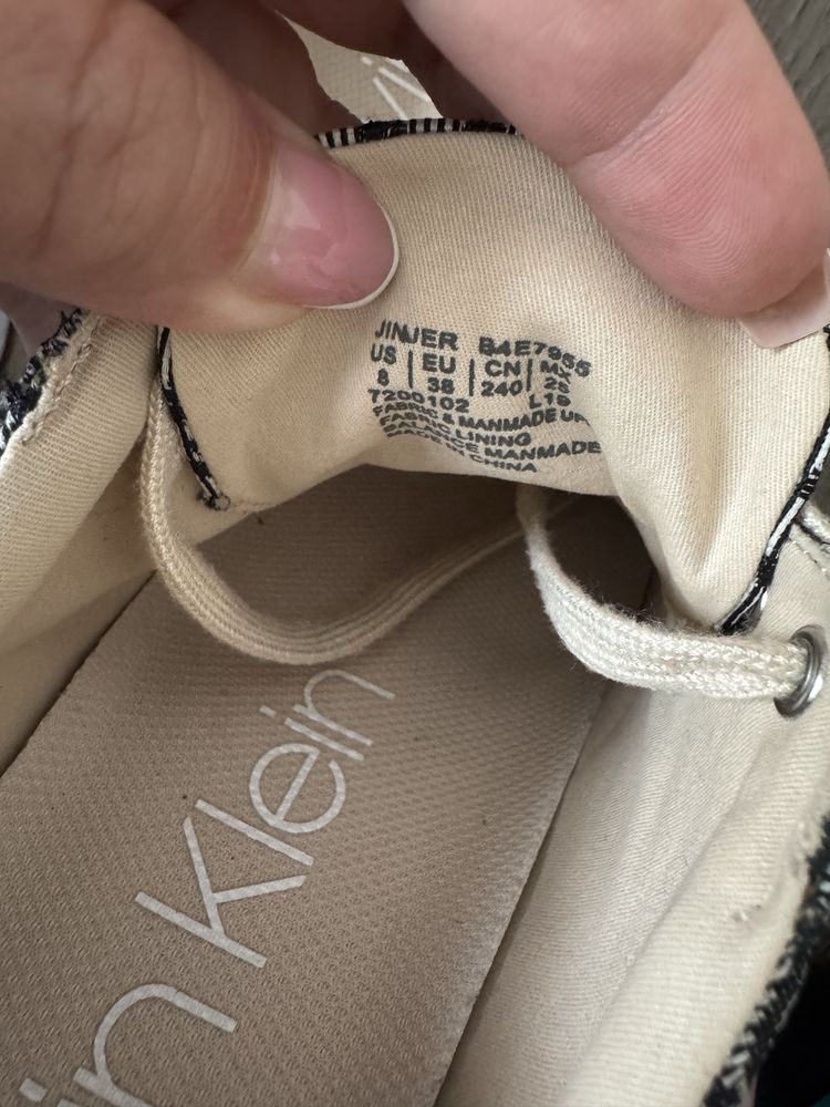 Кецове Calvin Klein