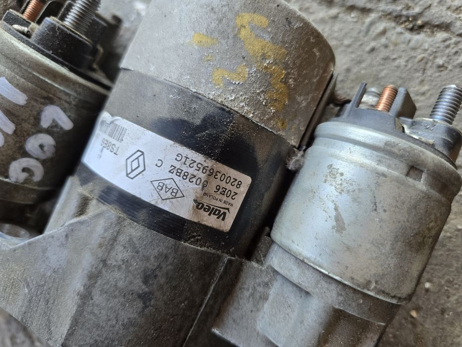 Electromotor Dacia Logan Sandero 1.2 benzina 2013 2016 original Valeo