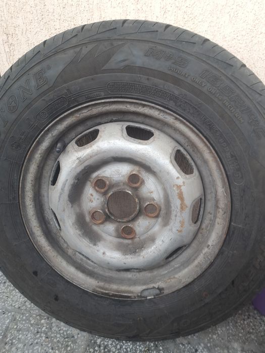 Бусови  стоманени джанти с лятни гуми 185 R 14C