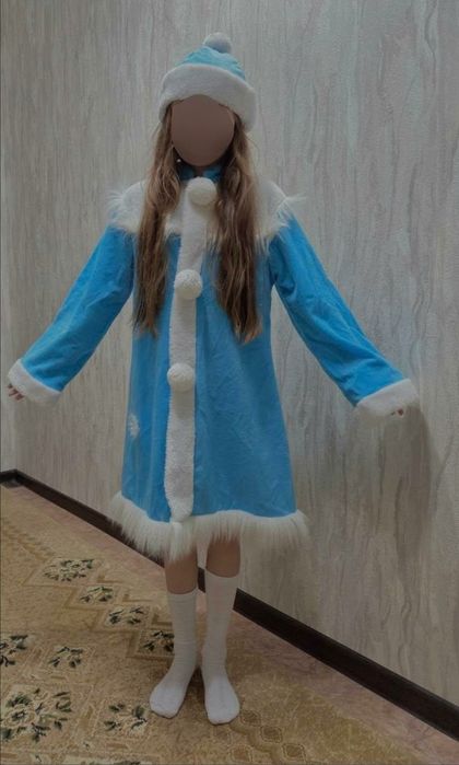 Платье Снегурочки и карнавальная маска