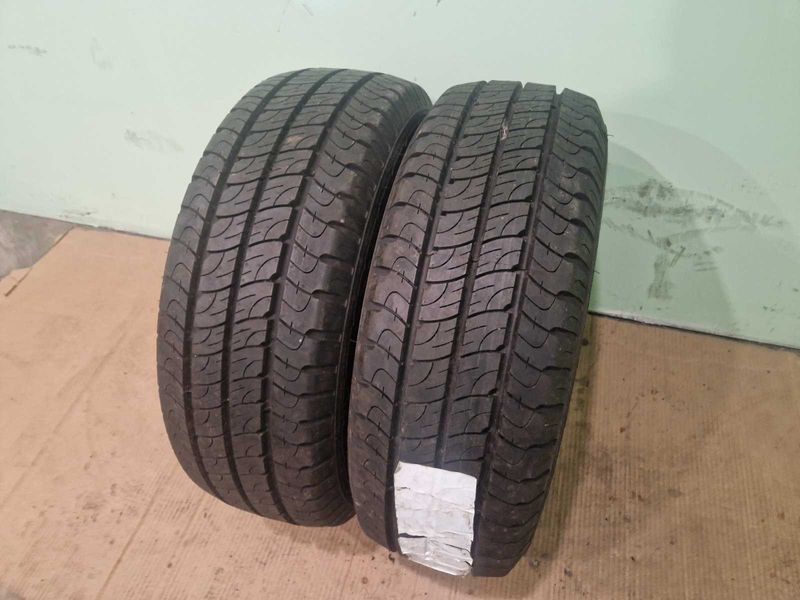 2 Goodyear R15C 215/65/ 
летни гуми 
DOT0816