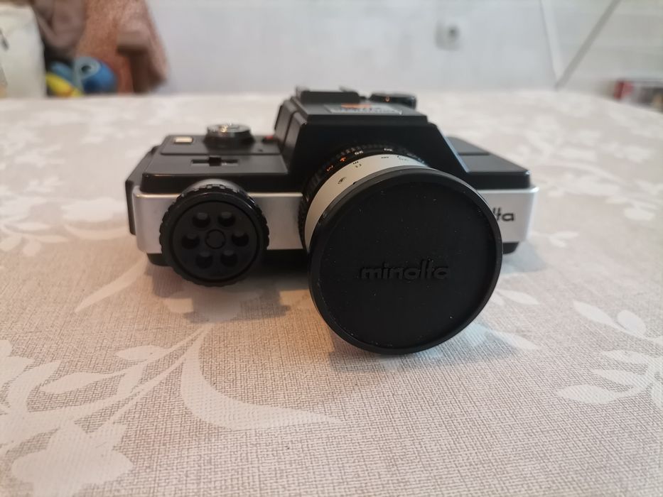 Ретро камера Minolta 110 Zoom SLR