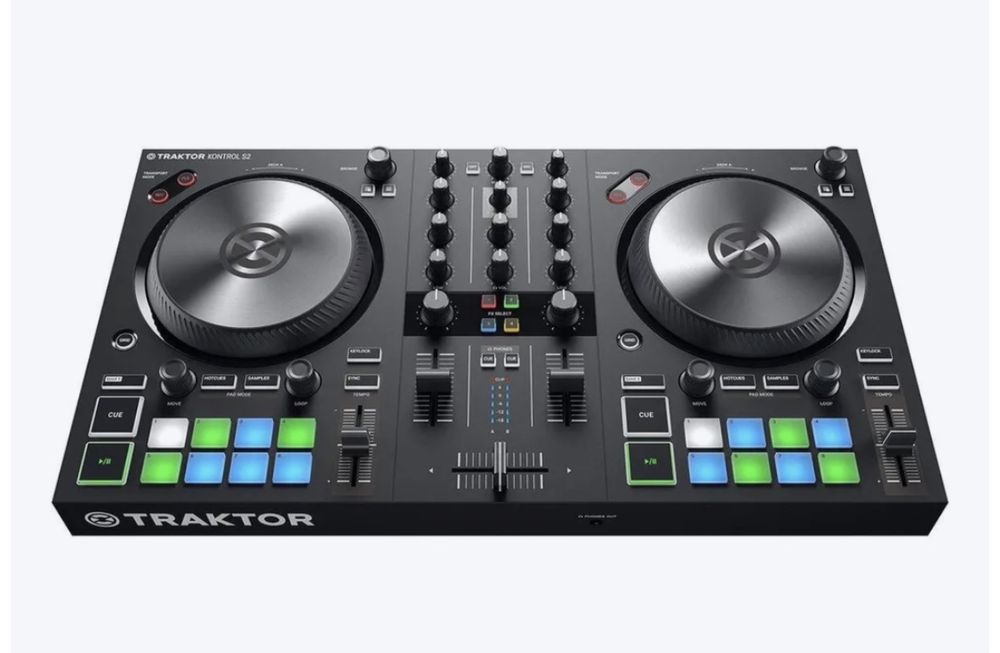 Dj контроллер Traktor Kontrol S2 Mk3