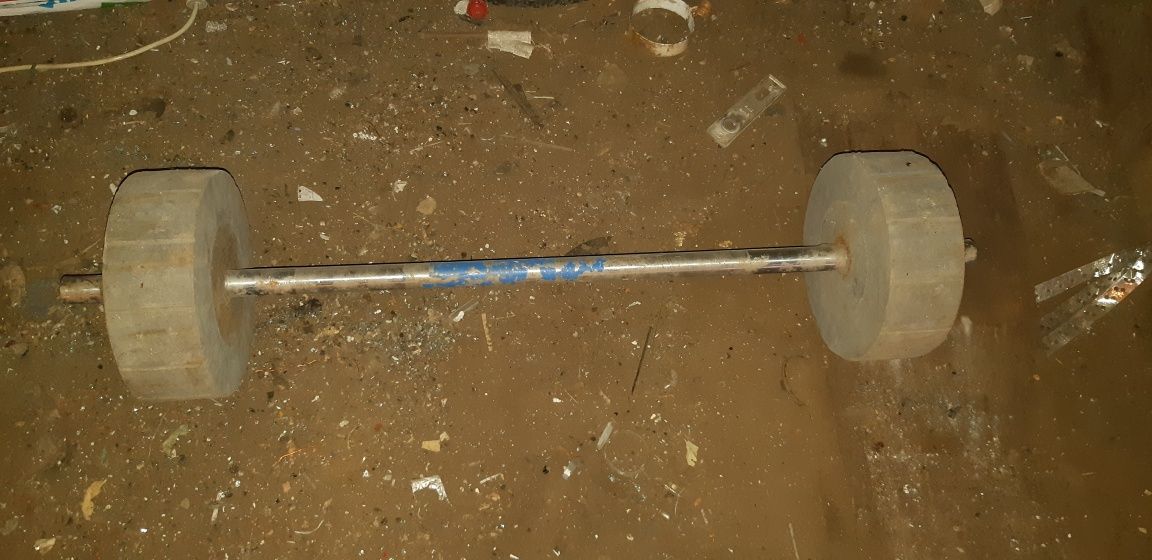 Haltere 25 kg făcută manual