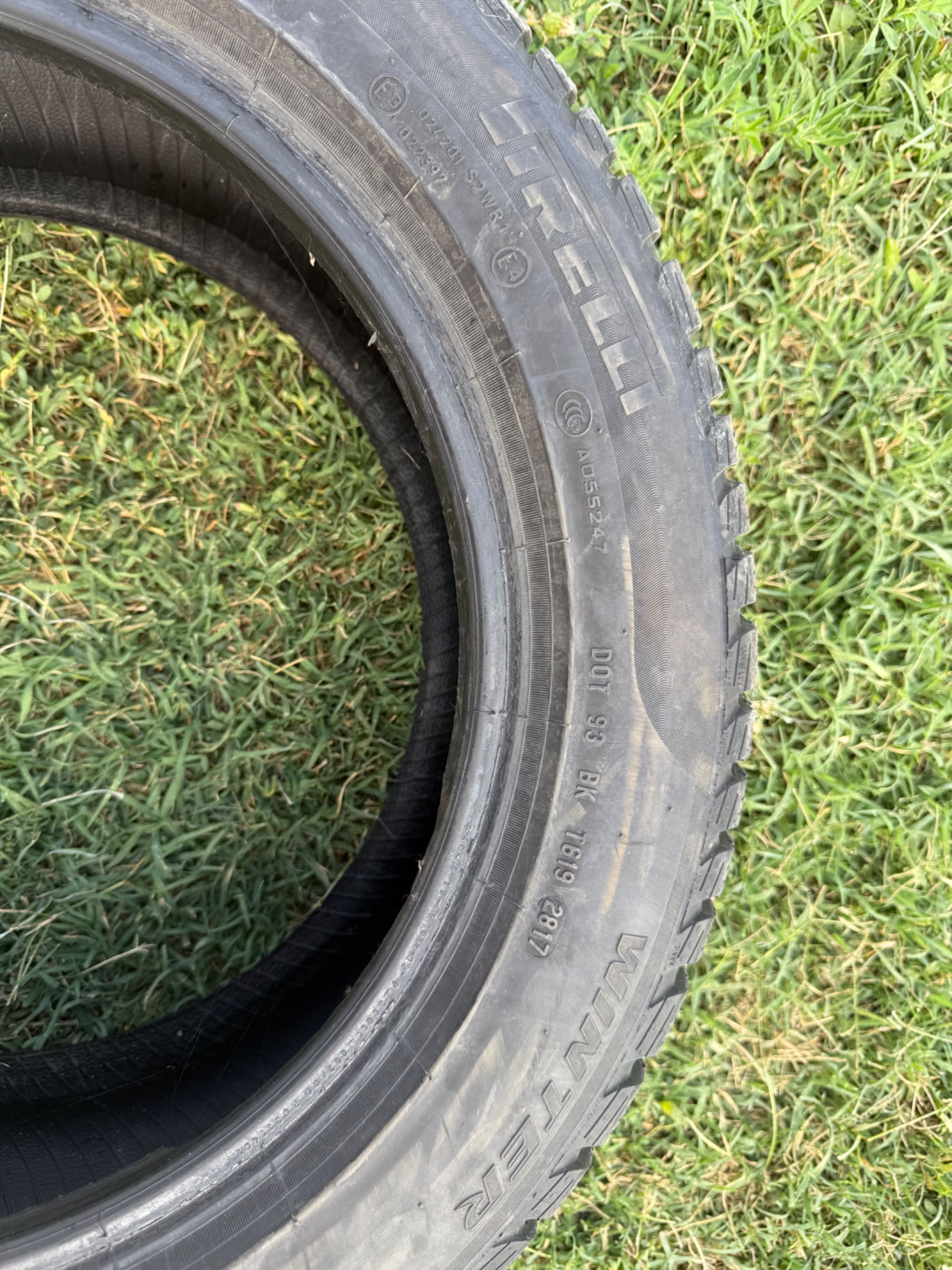 Зимни гуми Pirelli 205/55/16 runflat
