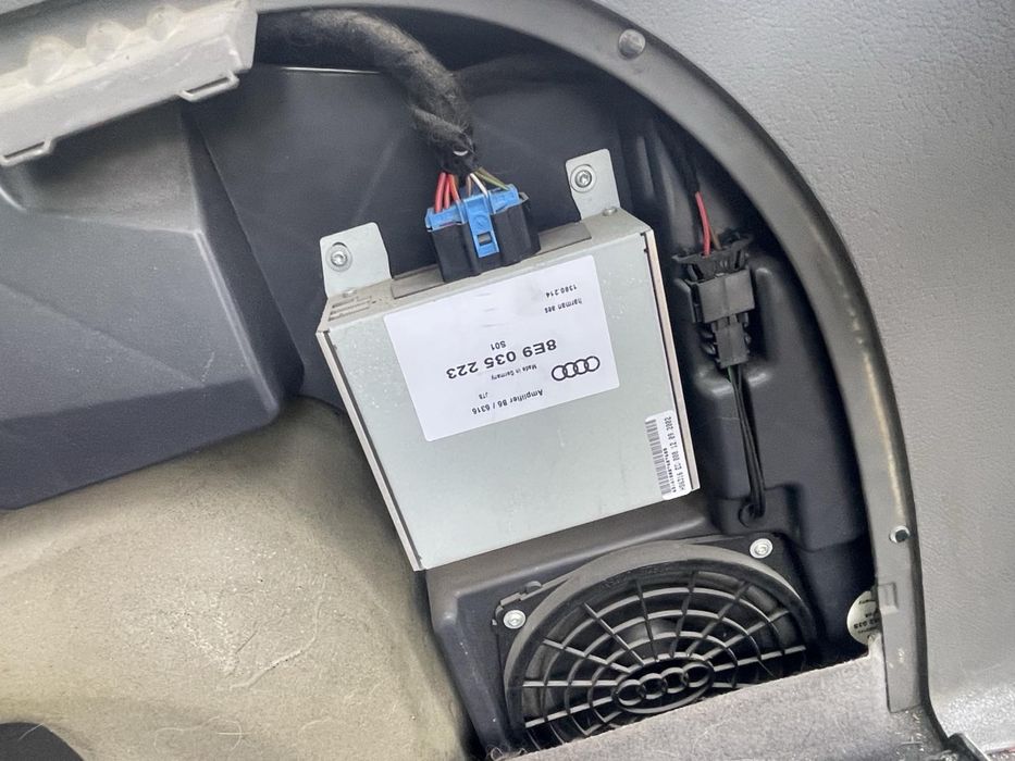 Audi A4 B6 2.0i на части