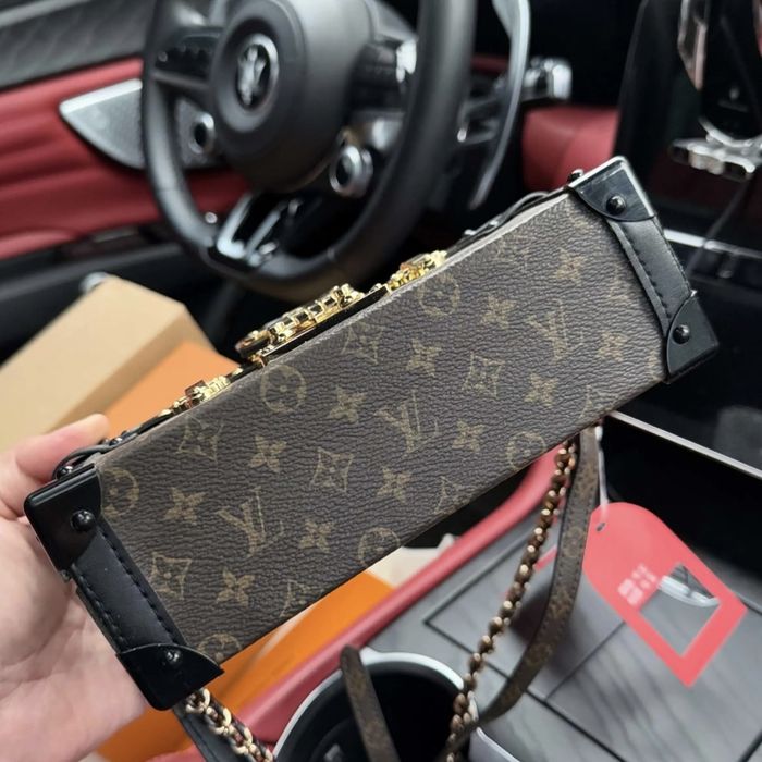 Чанта loius vuitton