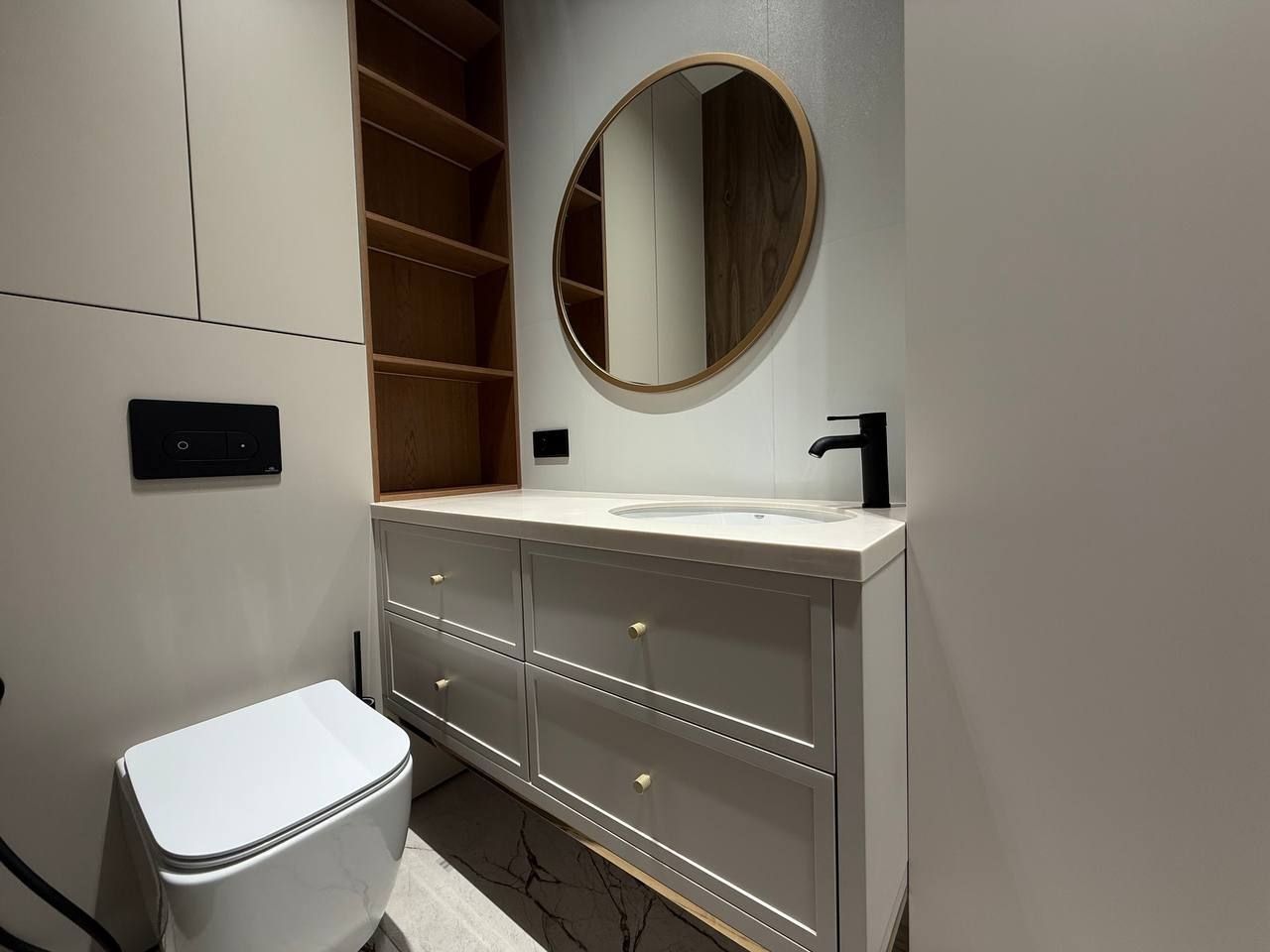 Продается 2 ком квартира, ЖК Инфинити, ор-р: ул. С.Азимова, 47 м²