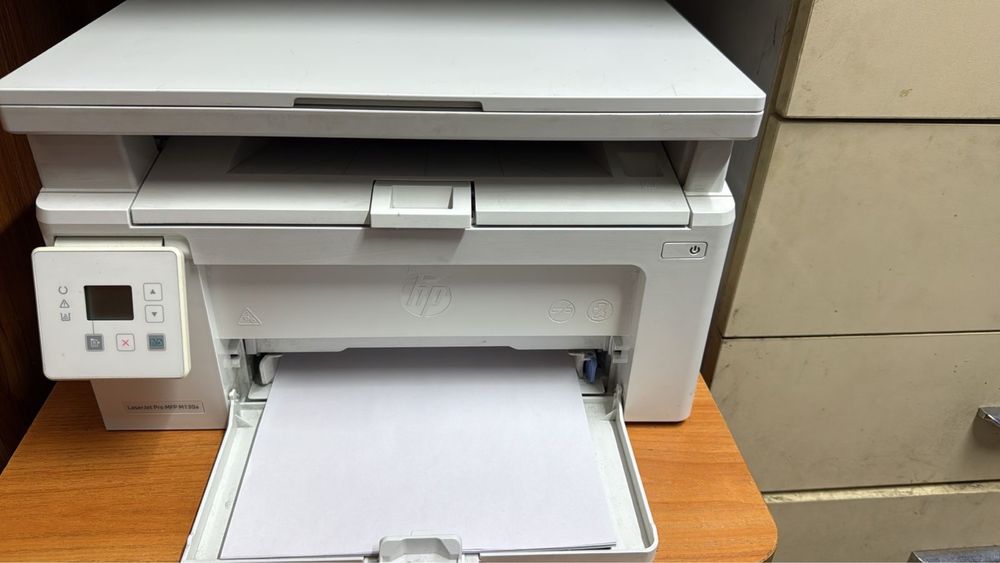 МФУ почти новый, обслуженный.