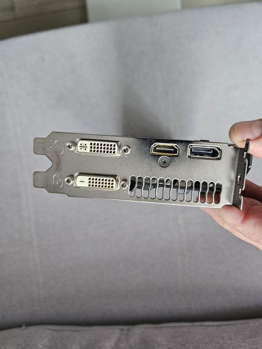 Видео карти Asus gigabyte  4Gb