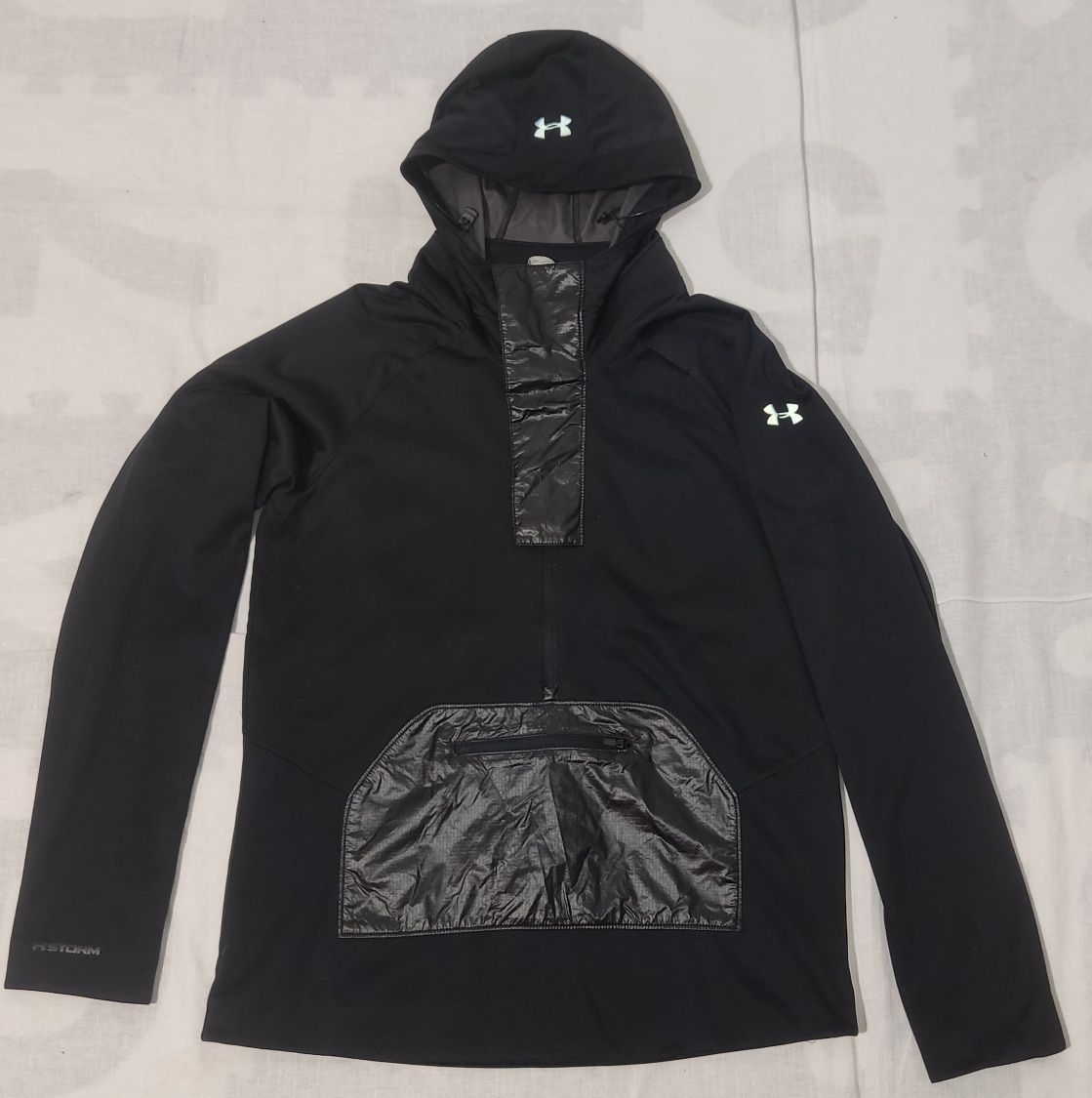 Hanorac Under Armour Storm mărime S dama jacheta geaca subțire sport