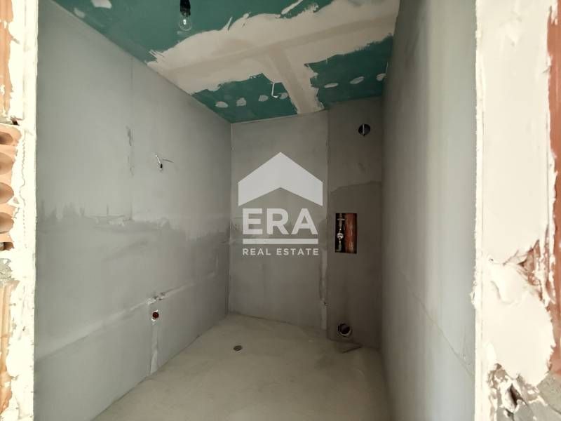 Продава се Двустаен апартамент в Варна, Трошево - 50 кв.м за 2300 €/кв.м - Снимка #9