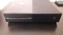 Xbox One + Controller + senzor Kinect+ jocuri