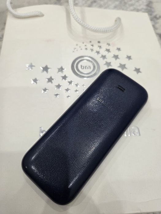 Простой телефон самсунг в310 сатылады жасаптұр зарядкасы жоқ тек