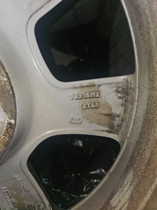 Roți de iarnă pe 16 pentru audi a4 b8.