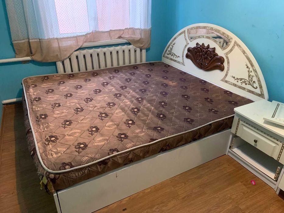 Спальный гарнитур