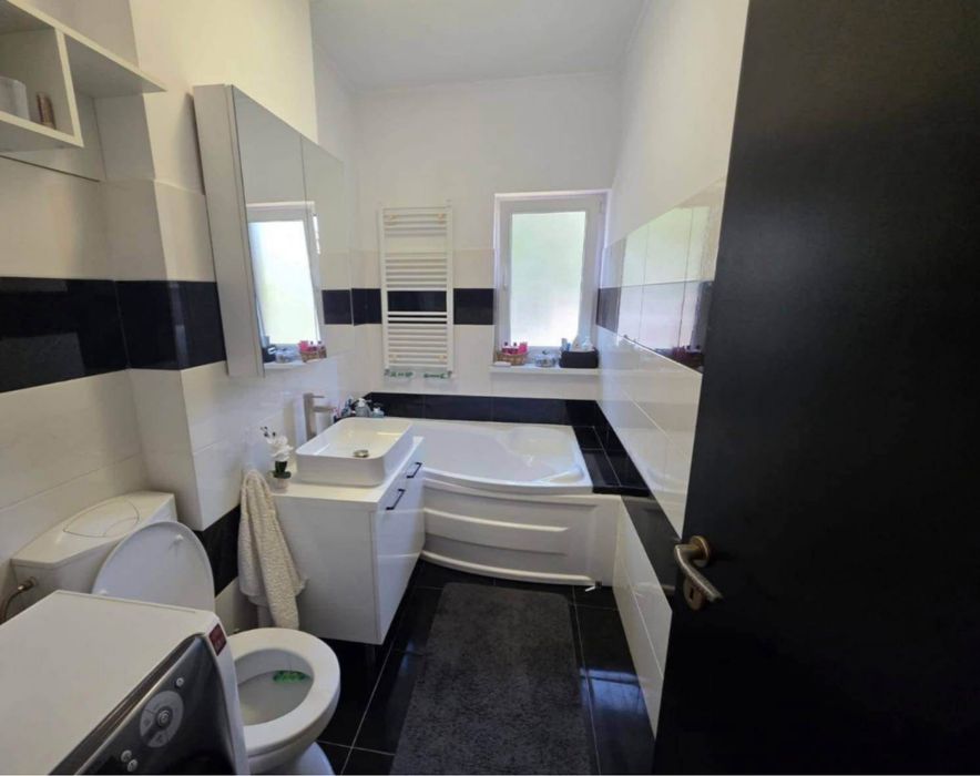 Vila deosebita între Poiana Brasov si centru orasului - confort etc