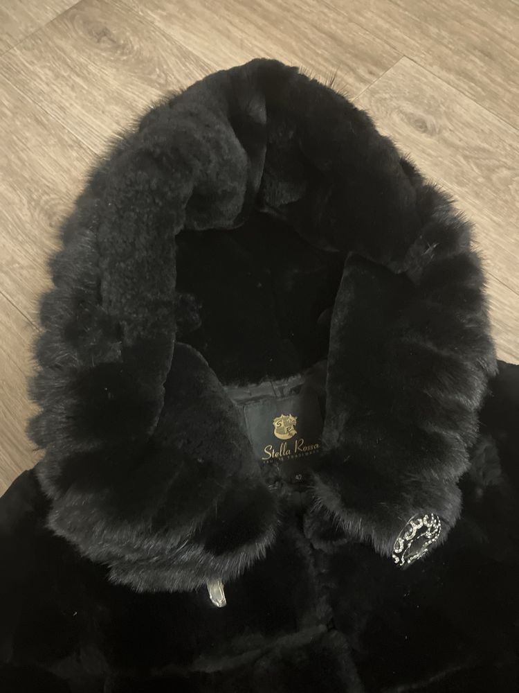 Срочно продам шубу мутон р-р 42