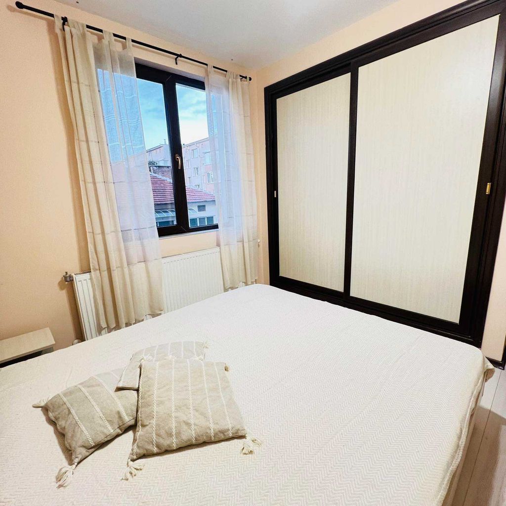 Дава се под наем Тристаен апартамент в Севлиево - 68 кв.м за 331.5 € - Снимка #11