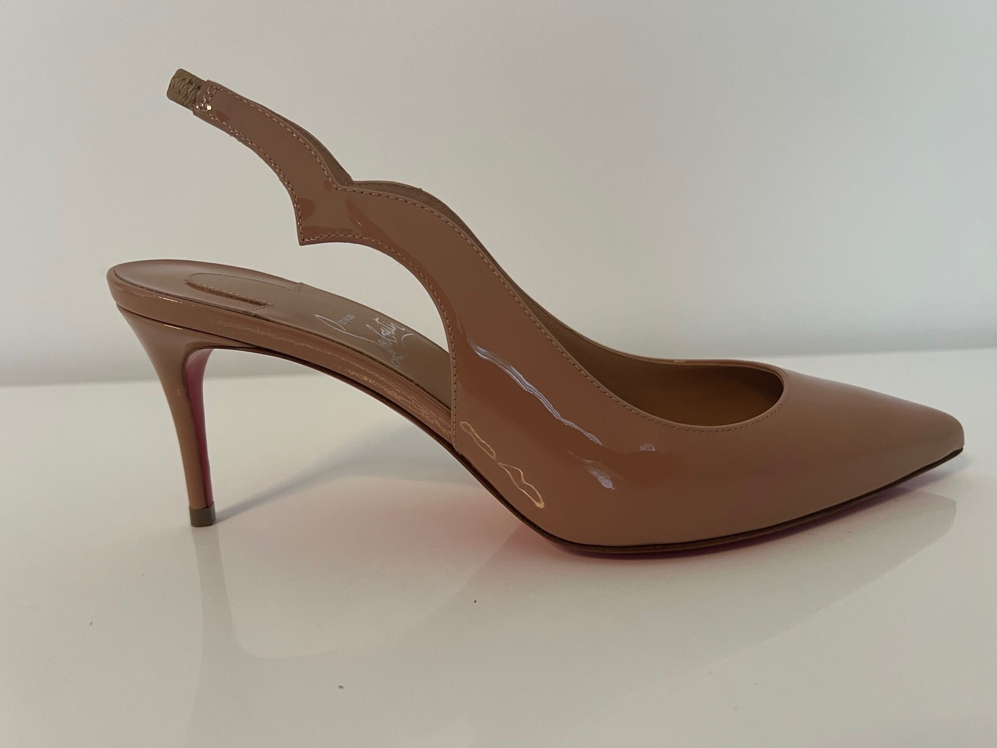 Pantofi Christian Loboutin Hot Chick Sling