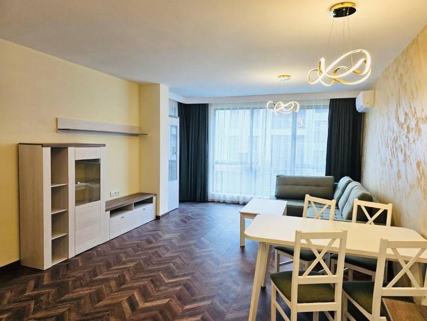 Дава се под наем Двустаен апартамент в Пловдив, Христо Смирненски - 80 кв.м за 650 € - Снимка #1