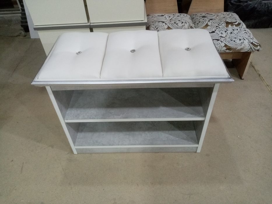 Продам новую обувницу!