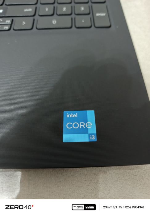 Ноутбук DELL INSPIRION 3520 /I3-1215U /8GB /512GB /FHD 15.6"