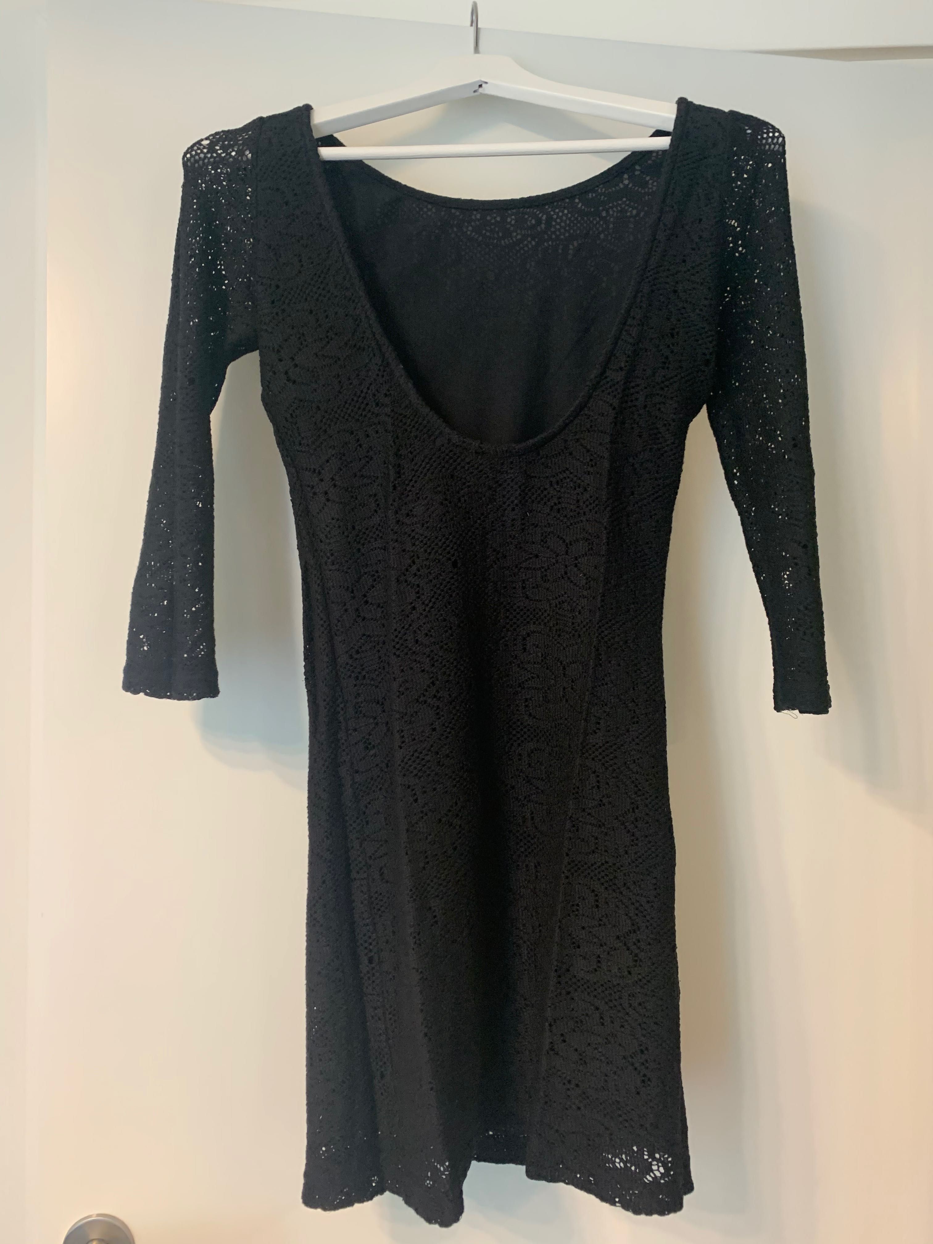 Rochie neagra Zara