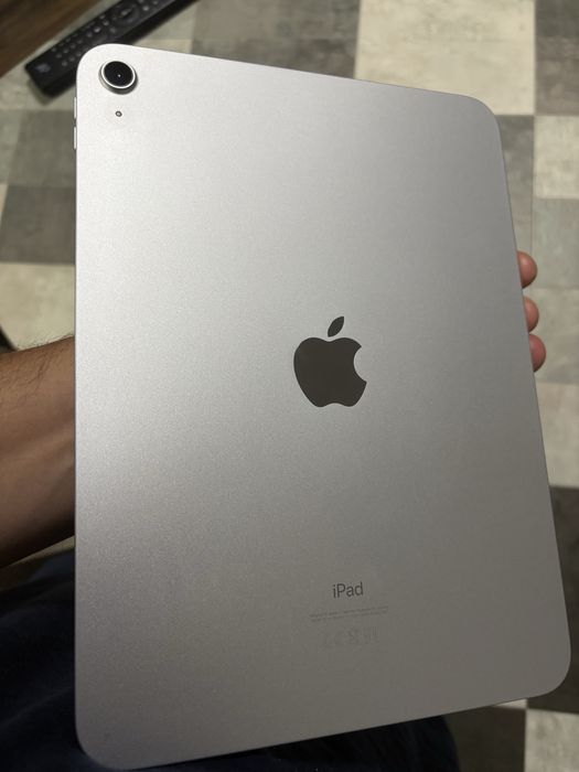 Apple iPad 10, 10.9", 64GB, Wifi, Silver - НЕРАЗЛИЧИМ ОТ НОВ!