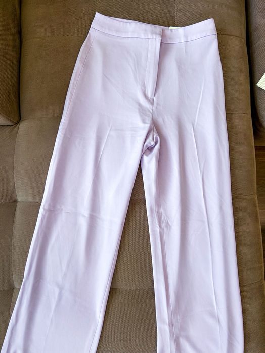 ЧИСТО НОВ елегантен панталон, в цвят lilac, размер С