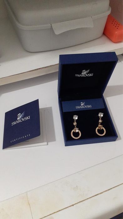 Cercei Swarovski originali - Noi în cutie