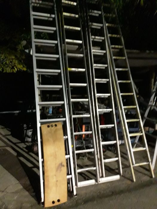 Scări de aluminiu solide aduse din Germania  preț.500 lei buc.