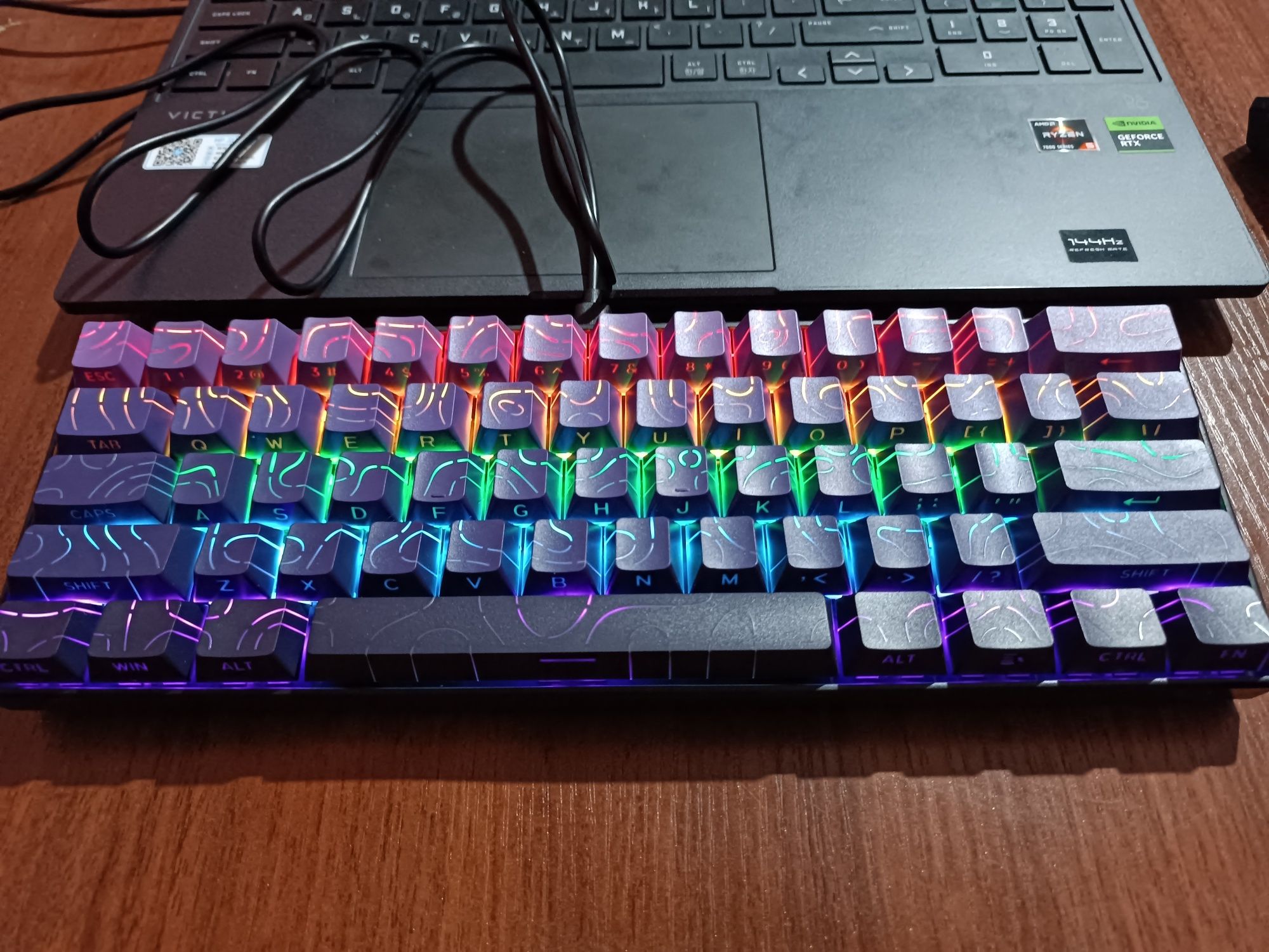Новая клавиатура F61V2