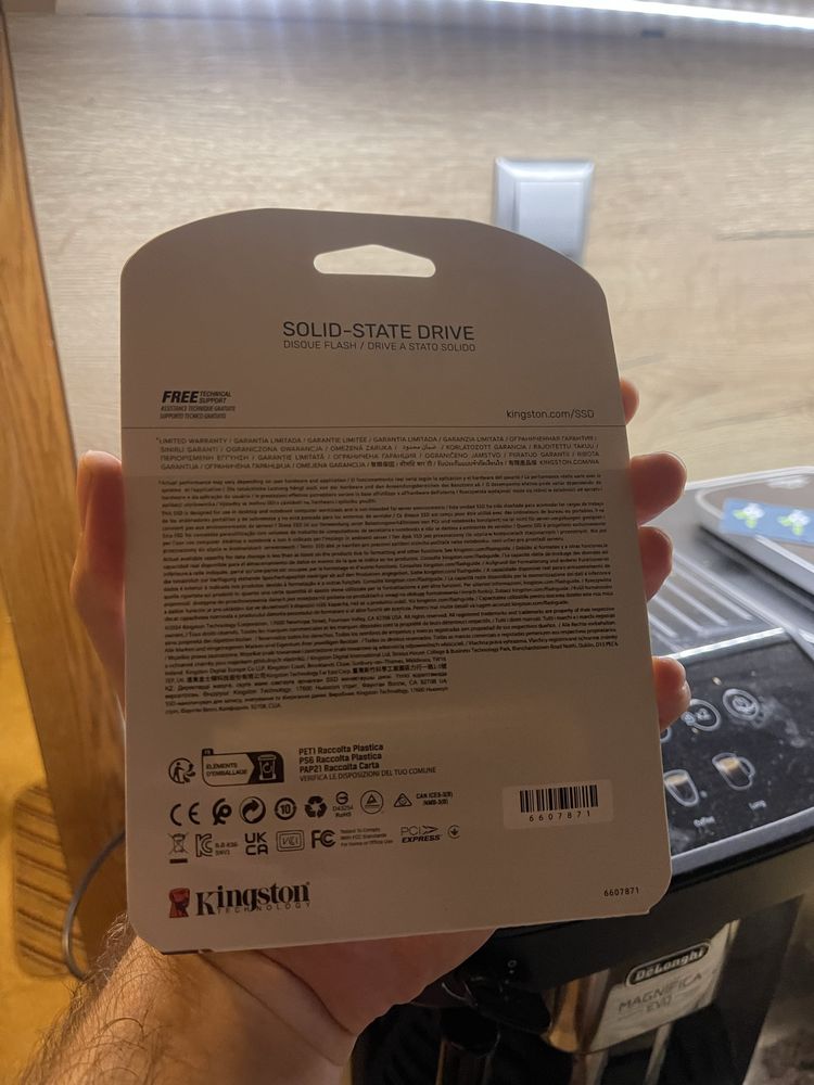 Чисто Ново SSD Kingston Nv3 2TB Nvme/M.2 гаранция