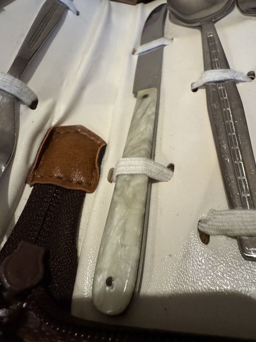 туристически комплект хранене